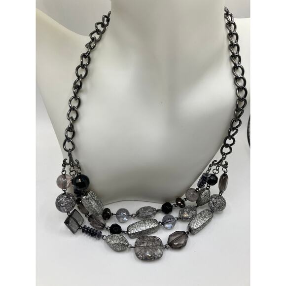 3 Tier Sparkly Silver-Tone, Gray & Clear Beaded Chain 24.5" Necklace! - Picture 3 of 11